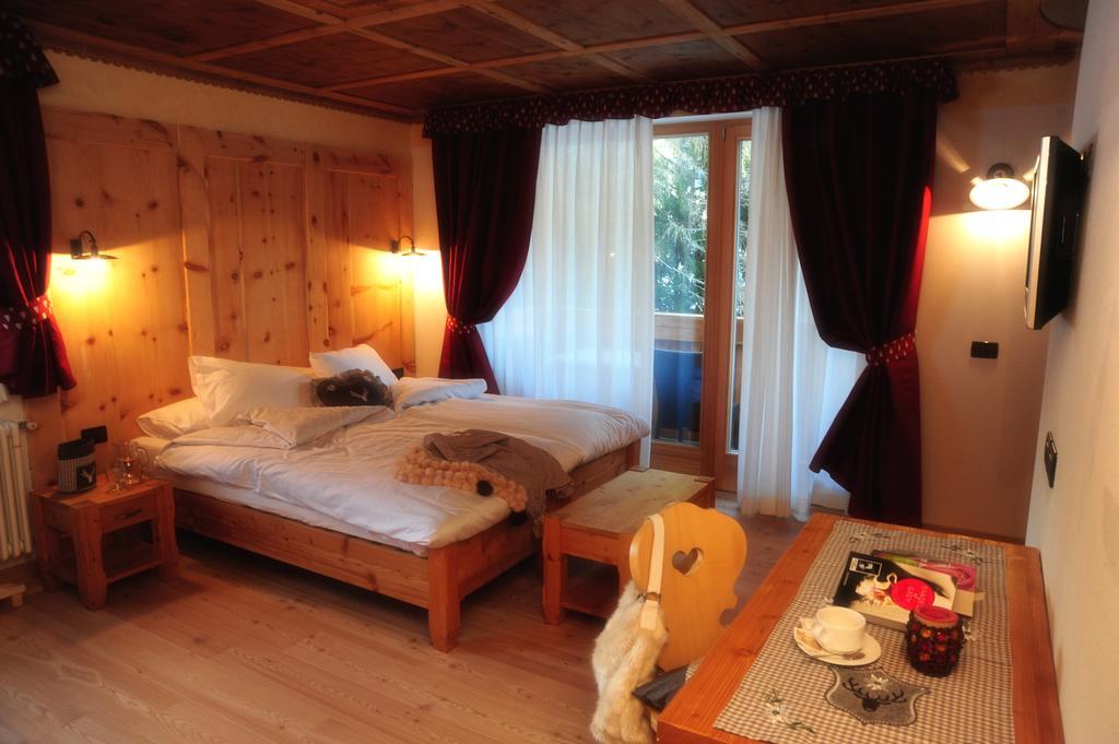 Chalet Alpenrose Bio Wellness Naturhotel Cogolo Exteriér fotografie