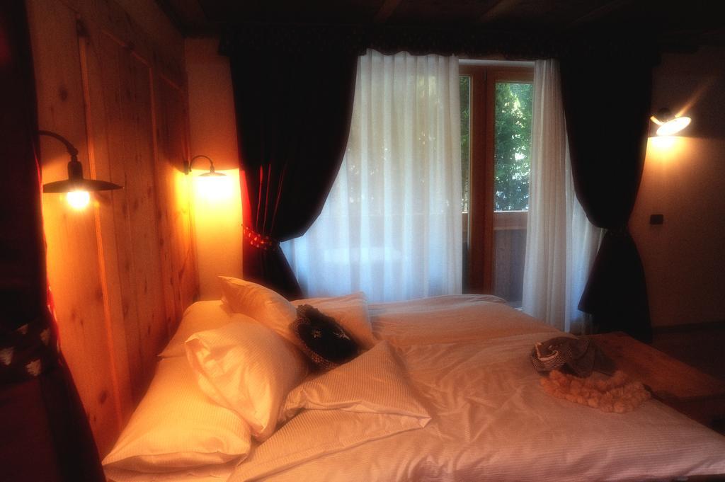 Chalet Alpenrose Bio Wellness Naturhotel Cogolo Exteriér fotografie